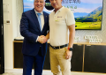 重磅握手！飞熊领鲜董事长李祥受邀参加新西兰红肉原产地品牌全新发布仪式，荣获新西兰总理亲授战略合作渠道商